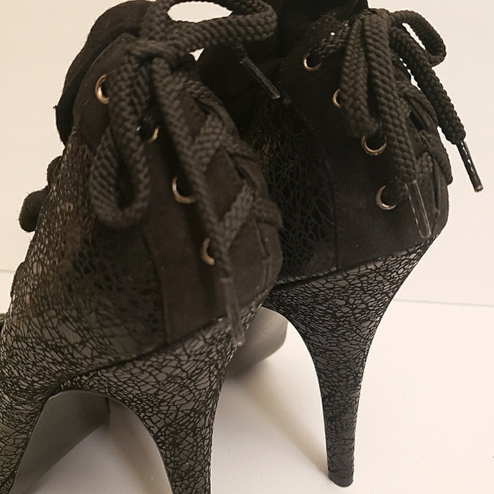 BCBGeneration Platform Heel